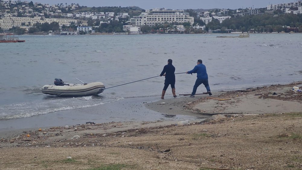 Bodrum Da Kuvvetli R Zgar Bal K Tekneleri Hasar G Rd Yelkenli