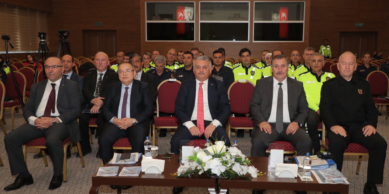 Antalya'da 6 İlçede Kış Lastiği Uygulaması
