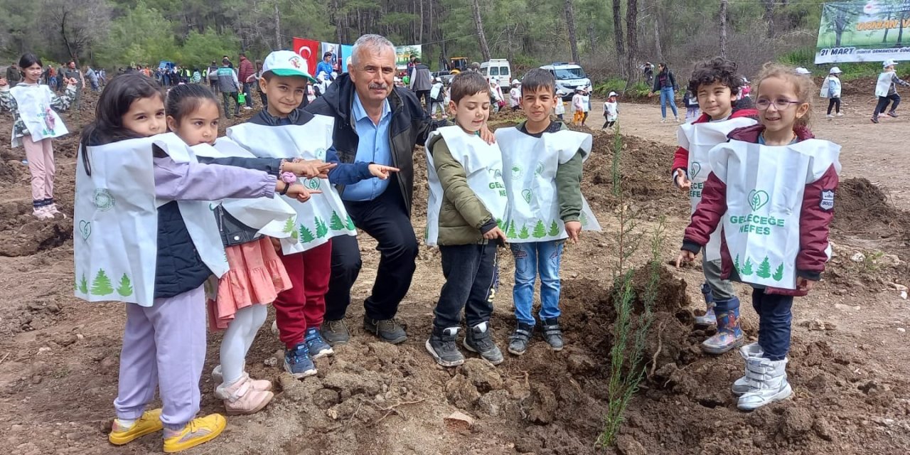 Deprem Şehitleri İçin Hatıra Ormanı Yapıldı