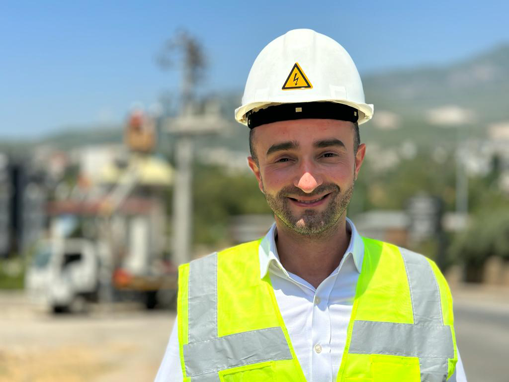 AEDAŞ Antalya Doğu Bölge Müdürü Akkan, Kazada Hayatını Kaybetti