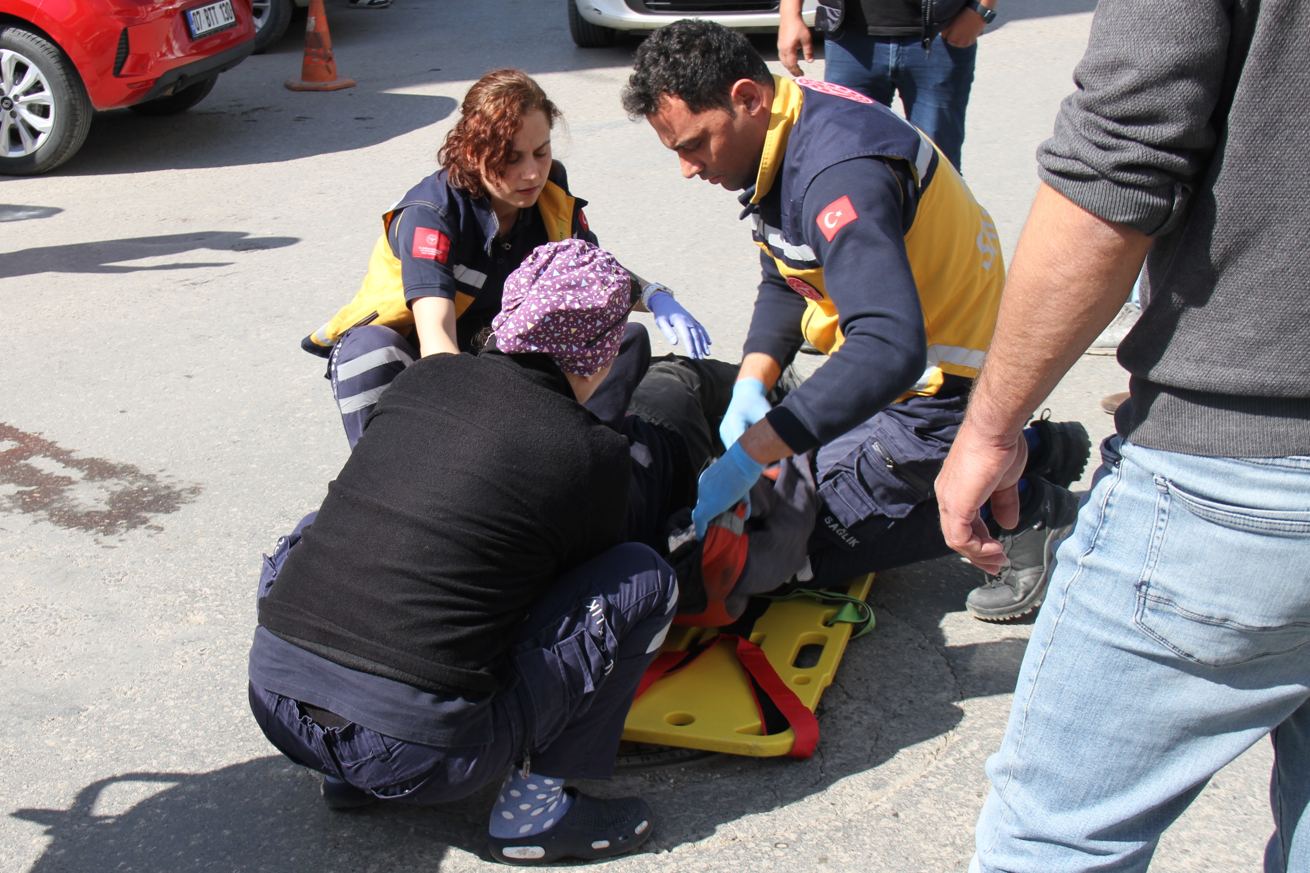 Antalya'da İki Motosikletin Çarpıştığı Kazada 1 Kişi Yaralandı