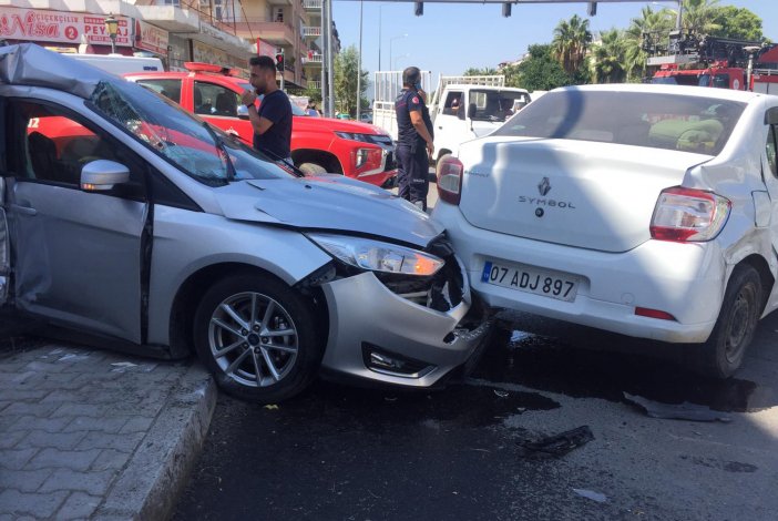 gazipasada-trafik-kazasi-1-yarali-gazipasa-haber.jpg