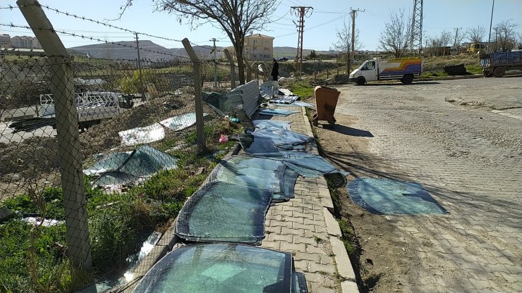 Adıyaman'da fırtınanın neden olduğu hasarın boyutu bir gün sonra ortaya çıktı