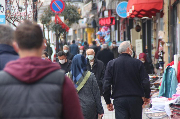 Cenazede virüs bulaşan 3 aileden 9 kişi karantinada