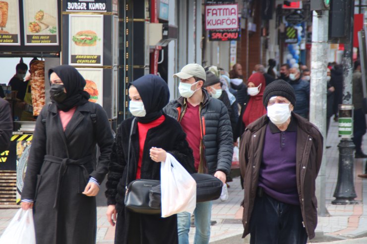 Cenazede virüs bulaşan 3 aileden 9 kişi karantinada