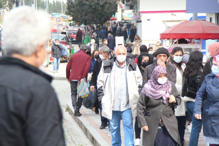 Cenazede virüs bulaşan 3 aileden 9 kişi karantinada