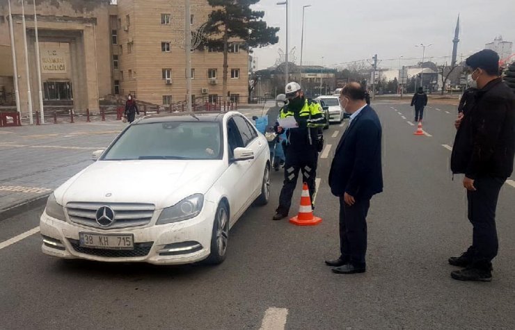 Kayseri Valisi Günaydın: Akraba komşu ziyareti yapmayalım, vaka sayımız azalsın