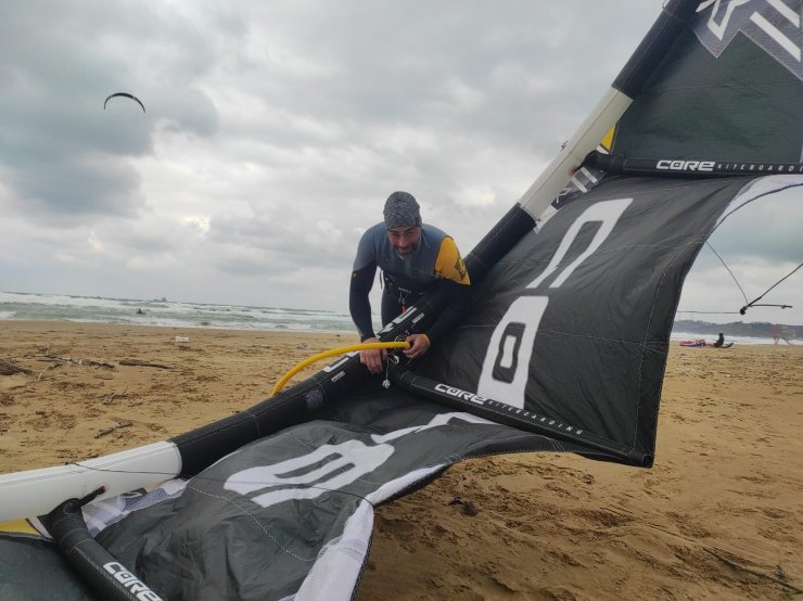 Kilyos'ta kitesurf keyfi;  Mısır'da, İsrail'de yaptım. En güzeli burası