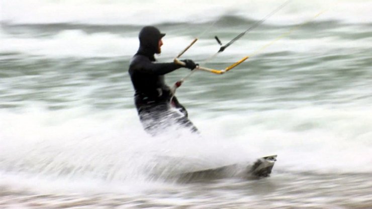 Kilyos'ta kitesurf keyfi;  Mısır'da, İsrail'de yaptım. En güzeli burası