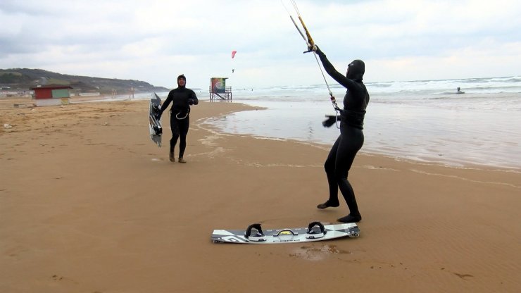 Kilyos'ta kitesurf keyfi;  Mısır'da, İsrail'de yaptım. En güzeli burası