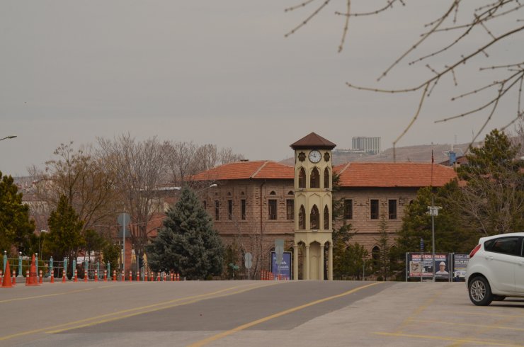 Kırmızı kategorideki Aksaray'da, cadde ve sokaklar boş kaldı