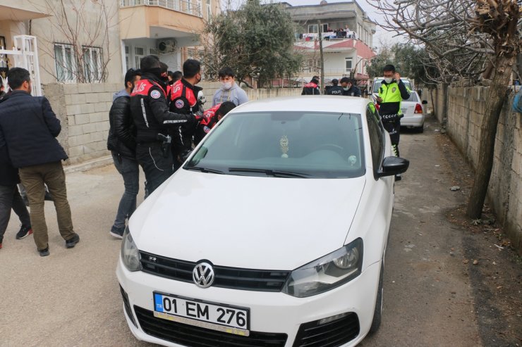 Kovalamacada terk edilen otomobilden uyuşturucu çıktı