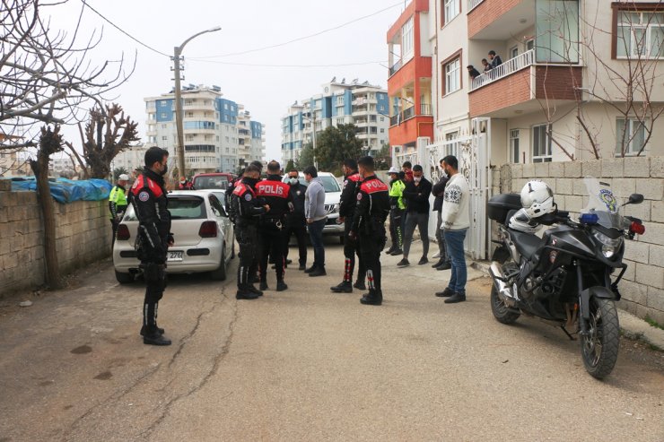 Kovalamacada terk edilen otomobilden uyuşturucu çıktı