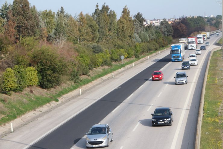 Yol kenarındaki arazilerde üretilen 'tarımsal' gıdalardaki tehlike