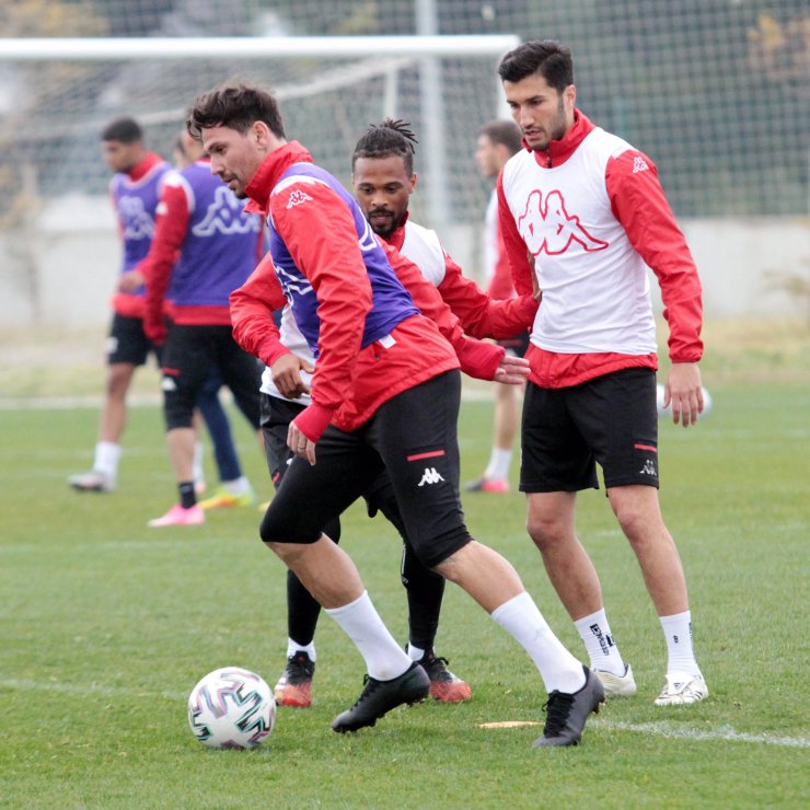 Antalyaspor'da Hedef, 21 Yıl Sonra Türkiye Kupası'nda Final