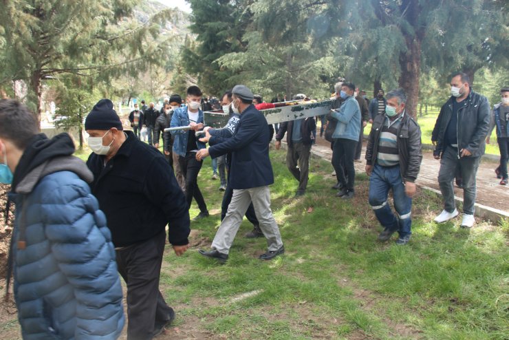 Öldürülen Gizem'den 'türkiye'de Kadın Olmak Zor Ama Kadın Ölmek Kolay' Paylaşımı (3)