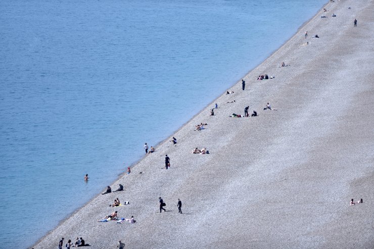 Turistlerin Kısıtlamada Deniz Keyfi