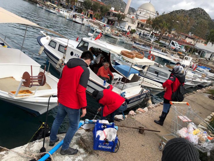 Kıyı Deniz Dibinden 2 Saatte Çıkan Atık İsyan Ettirdi