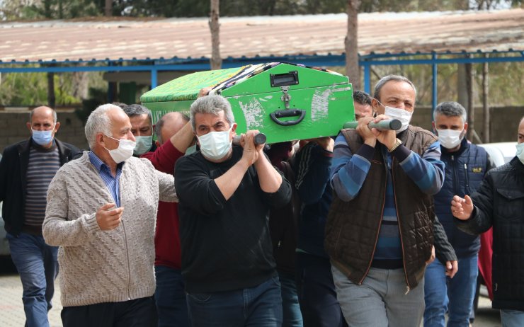 Antalya'da, Eşini Tabancayla Vurarak Öldüren Koca Adliyede (2)