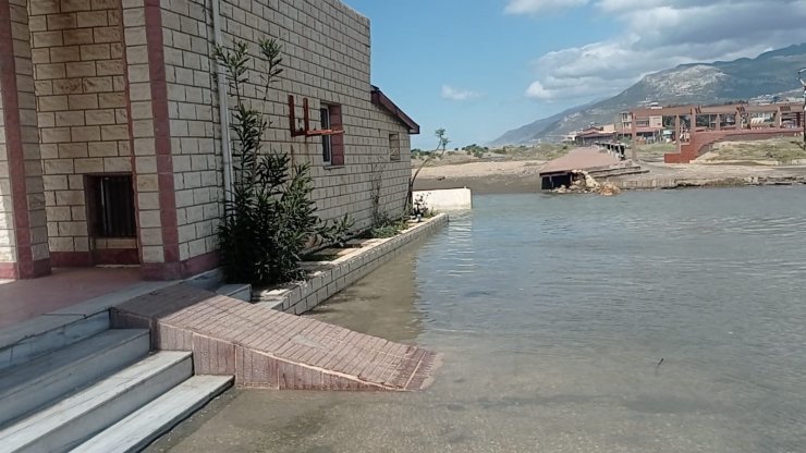 Hatay'da Lodos Hayatı Olumsuz Etkiledi (2)