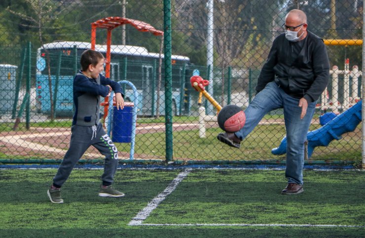 Otizmli Oğluna Bakmak İçin İzin Kullanan Ebeye, Amirinden Hakaret İddiası