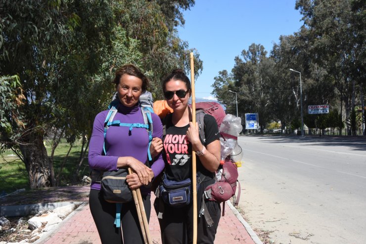 Ukraynalı Anne Ve Kızı Likya Yolu'nda Yürüyor