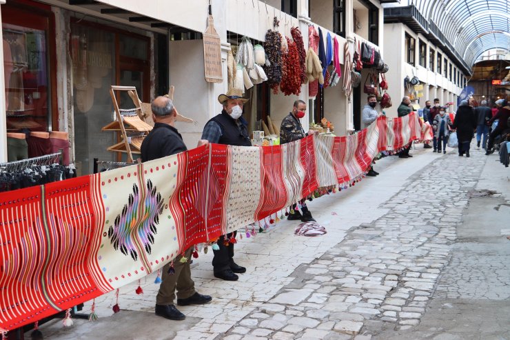 Hataylı Kilim Ustası Rekorlar Kitabı'na Girmeyi Hedefliyor