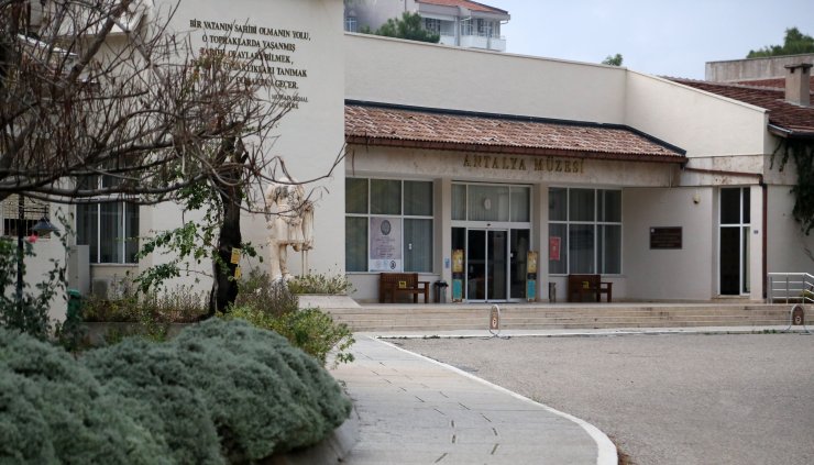 Antalya Müzesi Müdürü Demirel Görevine Geri Döndü