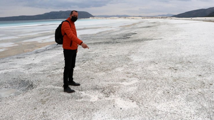 Salda Gölü'nde Doğa Kendini Yeniledi, Çamur Çukurları Kapanmaya Başladı