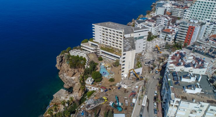 Yıkımına Başlanan Divan Talya Otel Yerine, 3 Yılda Yenisi Yapılacak