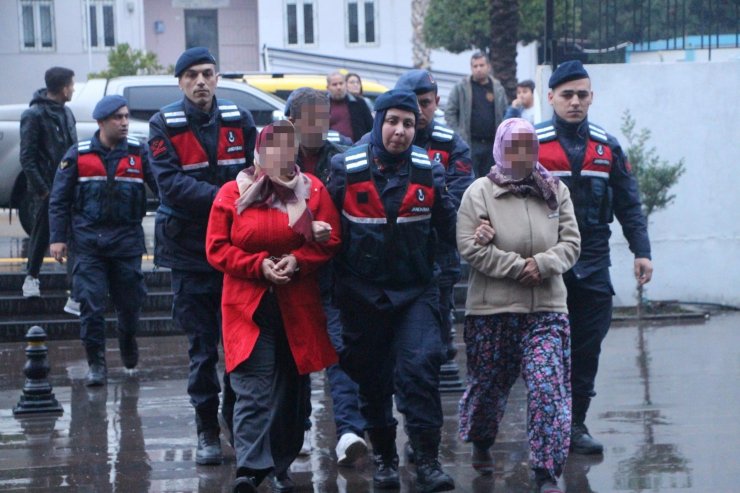 Kayıp Yaşlı Kadını Öldürmek Suçlamasıyla Yargılanan 2 Kızı Ve Damadına Beraat