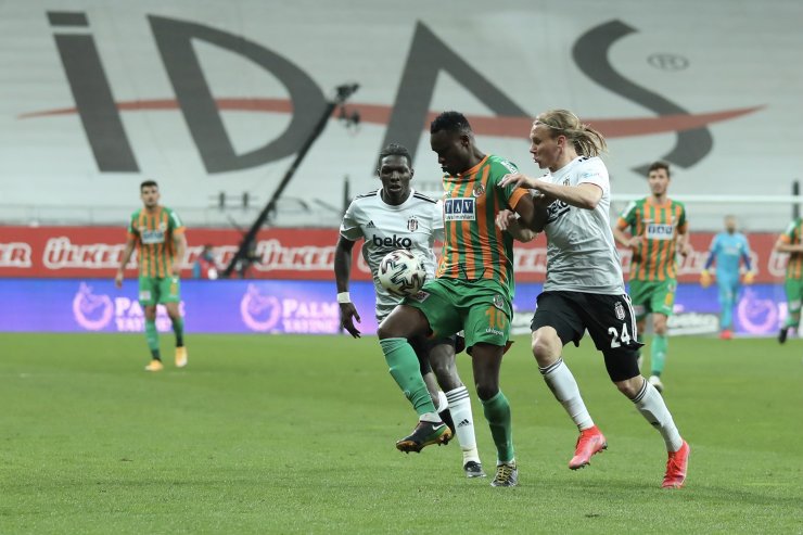 Aytemiz Alanyaspor'un Üzerinde Kara Bulutlar Dolaşıyor