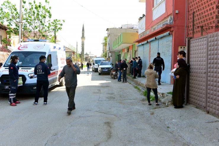 4 Gündür Haber Alınamıyordu; Havlu Örtülü Ve Bıçaklanmış Cesedi Bulundu