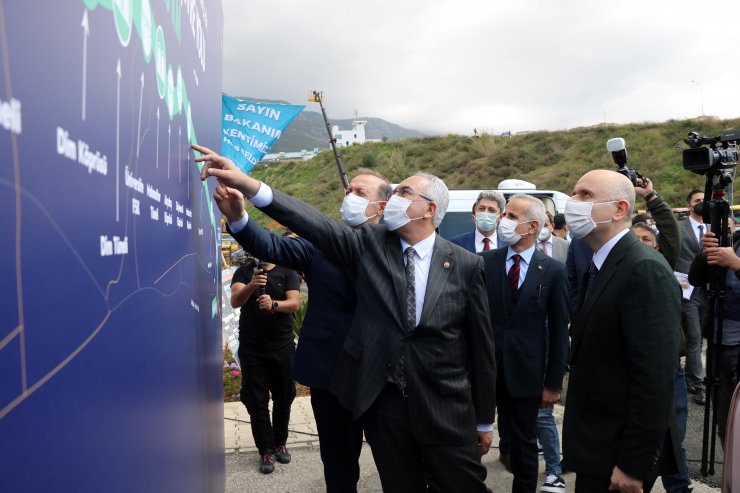 Bakan Karaismailoğlu: Başarılı Yatırımlarımızdan Antalya Da Hak Ettiği Payı Alıyor