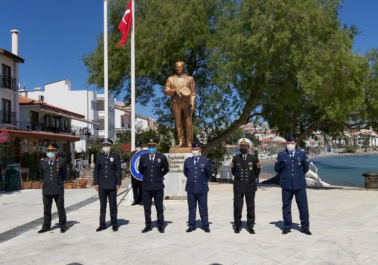 Datça'da Polise Sürpriz Kutlama