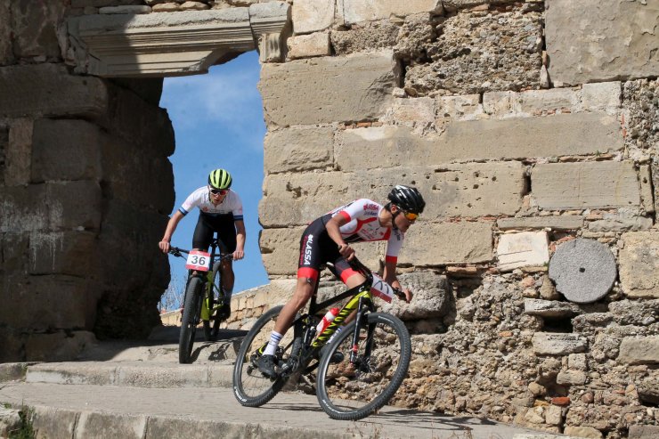 Tarihi Apollon Tapınağı Ve Side Antik Kenti'nde Dağ Bisikleti Yarışı