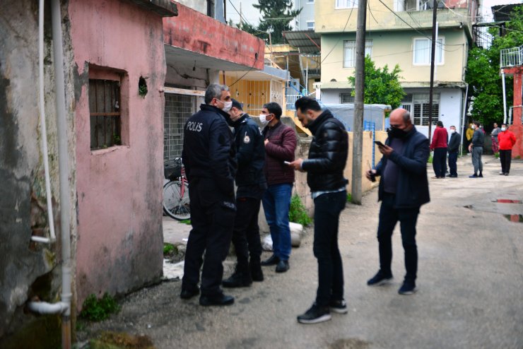 Adana’da Araç Alışverişi Nedeniyle Çıkan Kavgada 3 Kişi Yarlandı