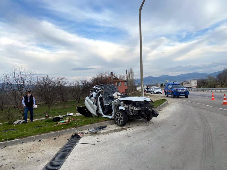 Acil Tıp Uzmanı Doktor Otomobiliyle Takla Attığı Kazada Öldü