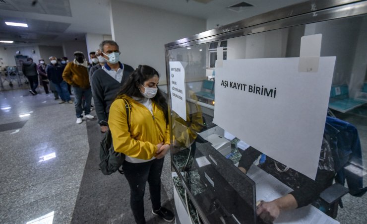 İftarını Yapan Aşı Olmaya Gitti