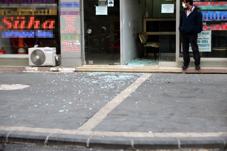 Husumetlisinin İş Yerini Basıp, Tabancayla Ateş Açtı: 3 Yaralı