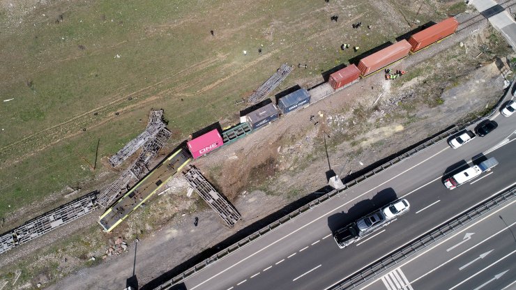 Pozantı'da Enkaz Kaldırıldı, Tren Seferleri Yeniden Başladı