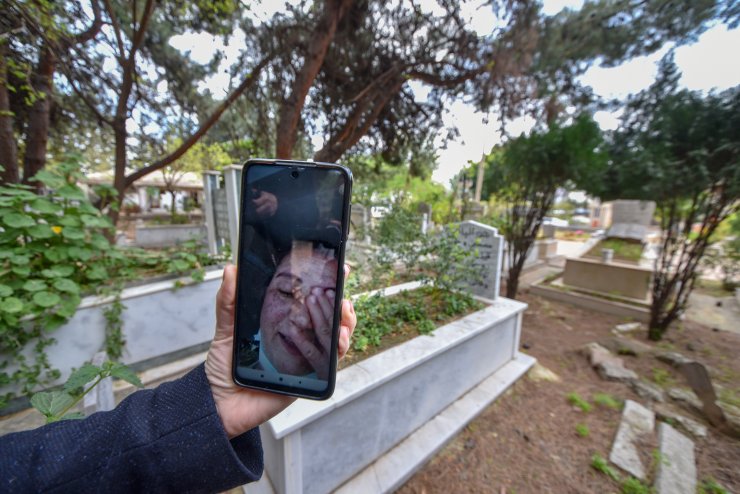 Annenin Mezarına 'görüntülü' Ziyaret