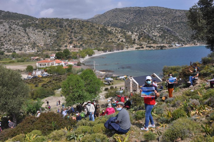 'datça Cennet Kalsın' Diyerek Denize Girdiler, İmza Kampanyası Başlattılar