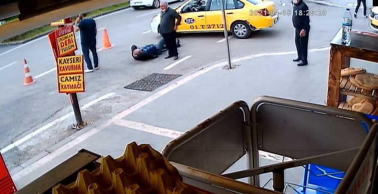 Adana'da Taksicinin Vurulma Anı, Güvenlik Kamerasında