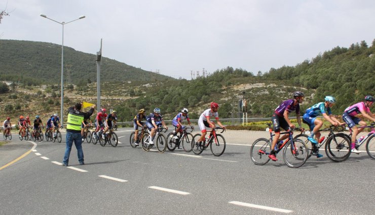 Muğla'da Cumhurbaşkanlığı Bisiklet Turu'na Katılan Sporculara Yoğun İlgi