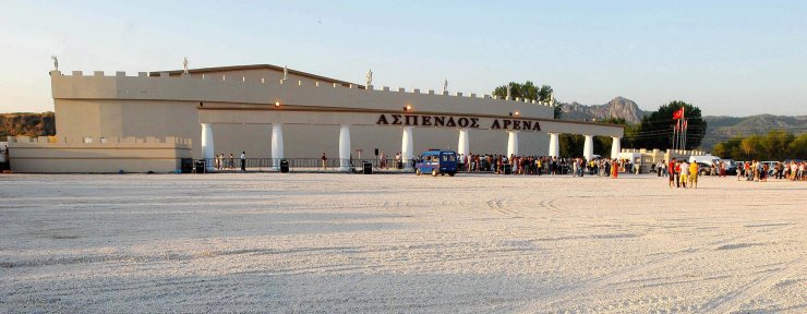 Yıkım Kararı Verilen Aspendos Arena 'tarım Arazisi'nden Çıkarıldı