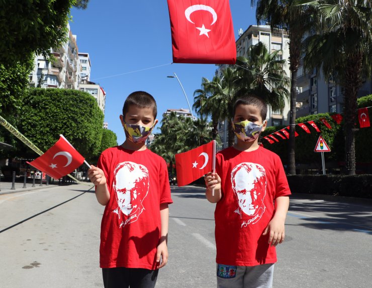 Çukurova'da 23 Nisan, Törenlerle Kutlandı