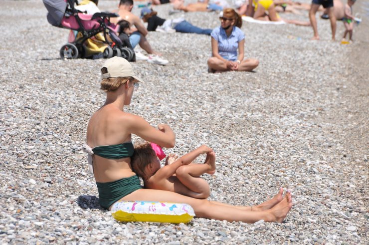 Konyaaltı Sahili, Kısıtlamada Turistlere Kaldı 