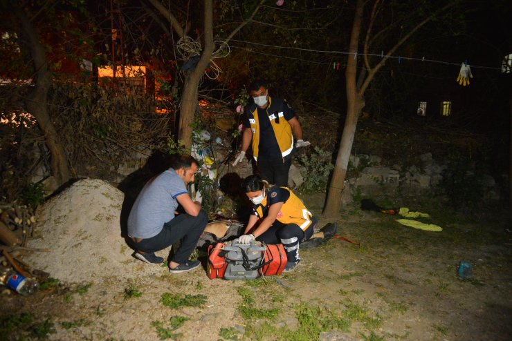 Babası Ve Ağabeyini 'uyuşturucuyu Bırak’ Uyarısı Nedeniyle Öldürmüş