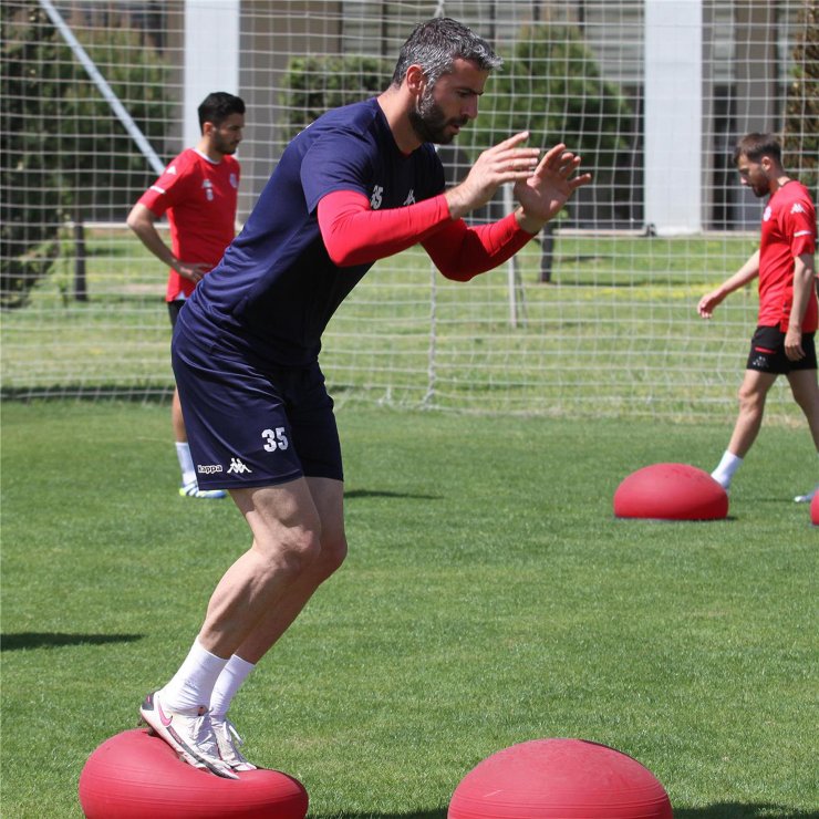 Antalyaspor, 10 Eksikle Karagümrük Sınavında